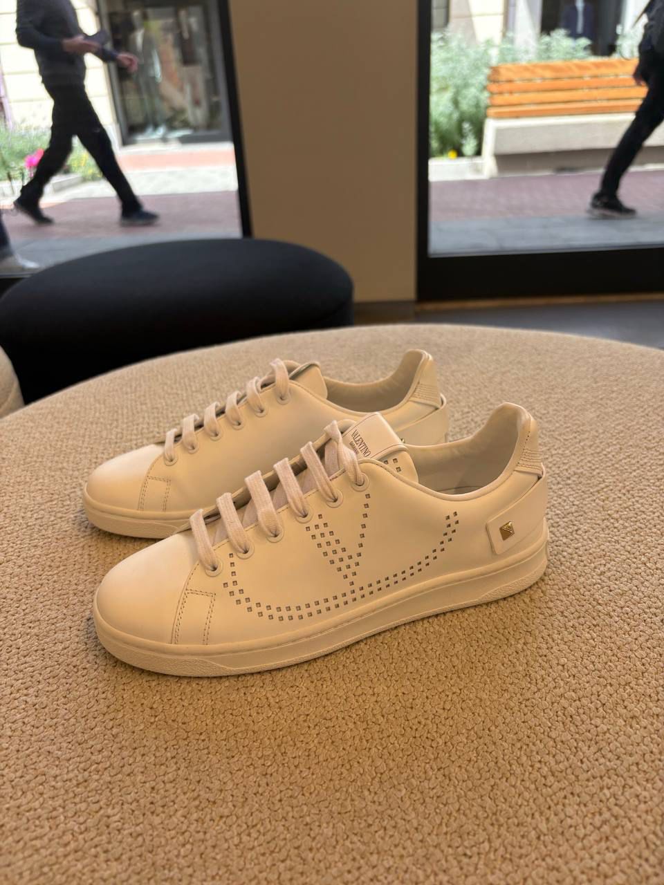 One Stud Low-Top Sneaker