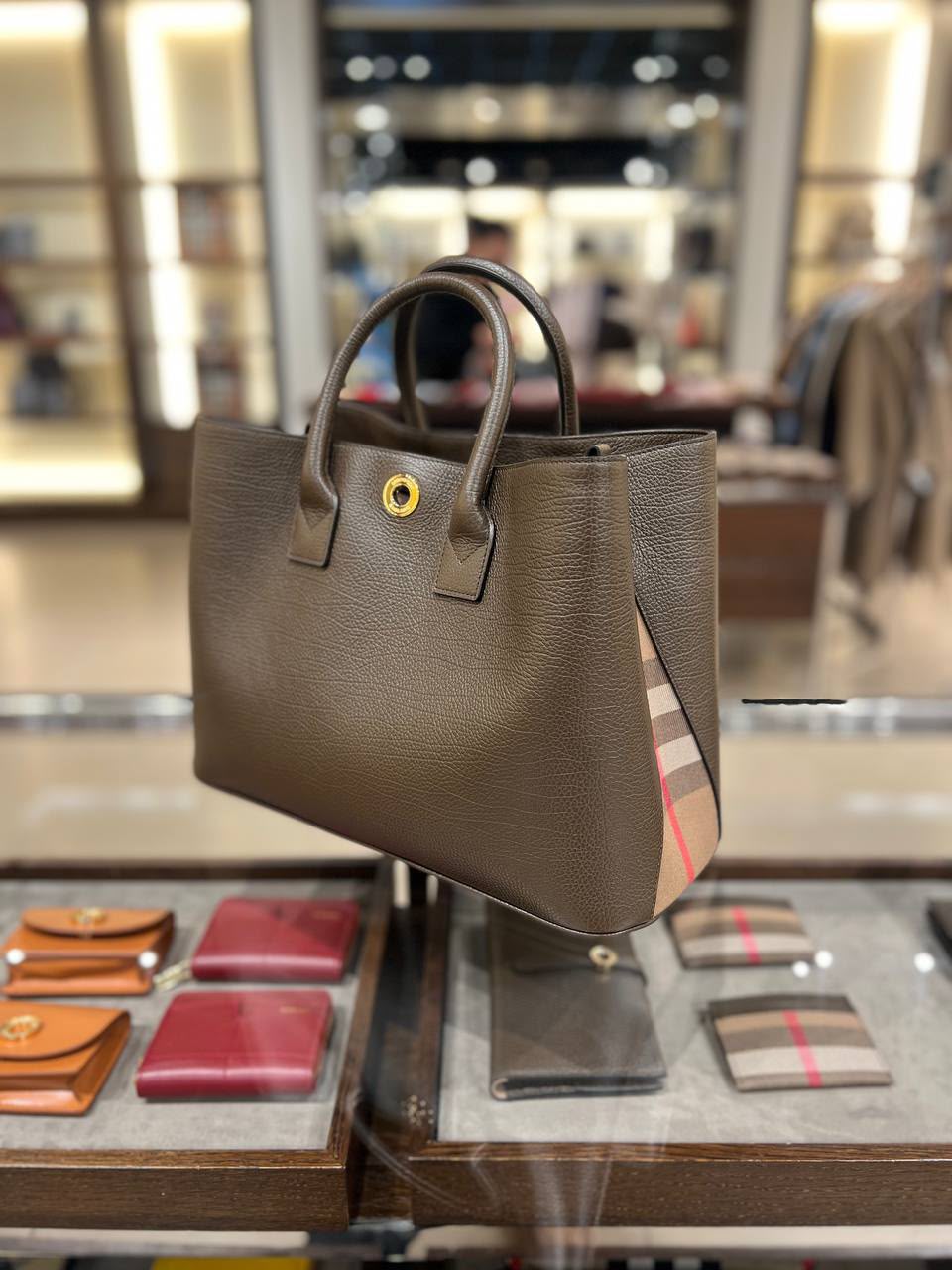 Medium Leather and House Check Tote Bag