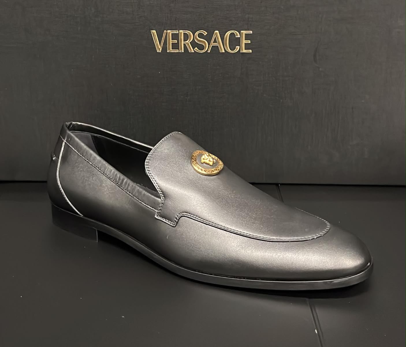 La Medusa Leather Loafers