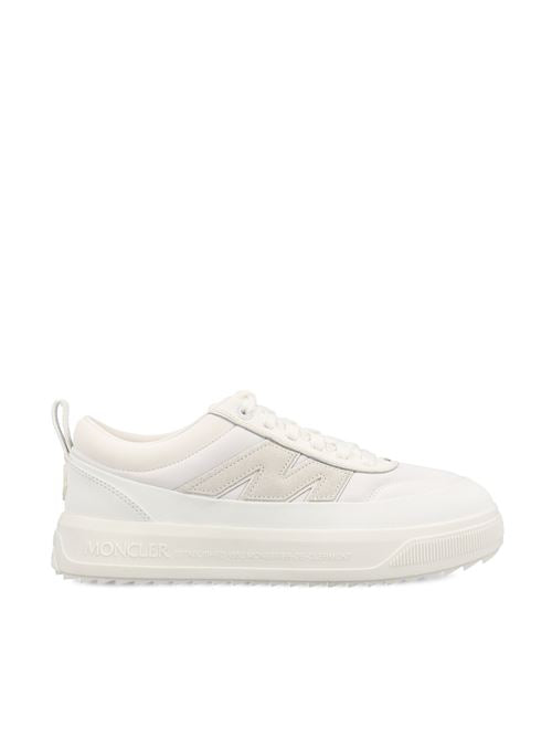 Sneakers realizzate in pelle