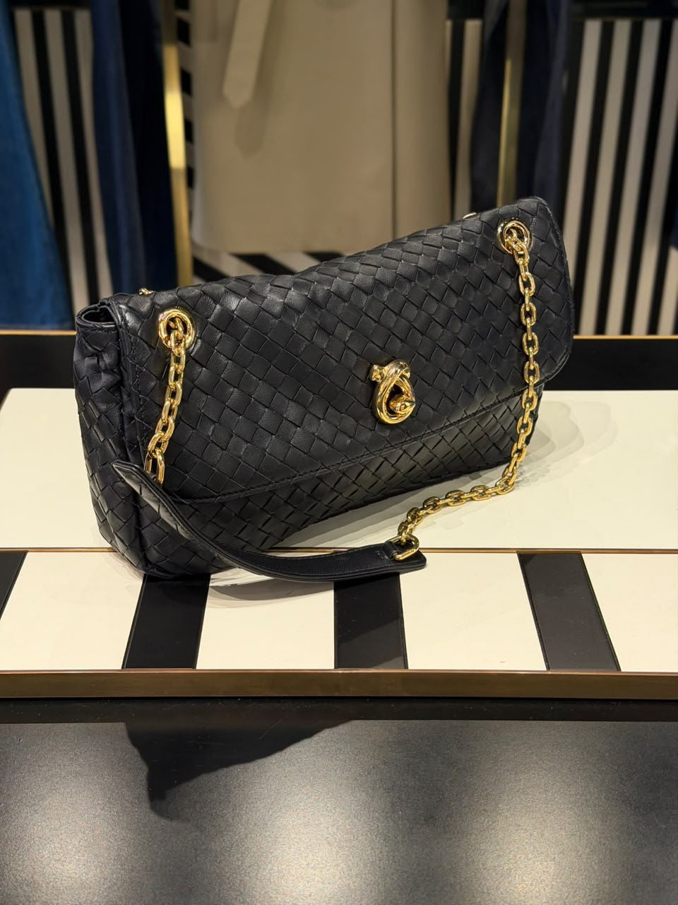 Small Chain Cassette Bag