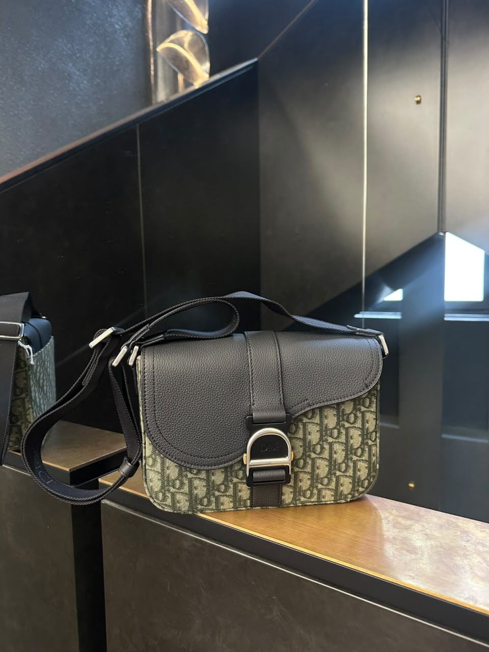 Gallop Messenger Bag