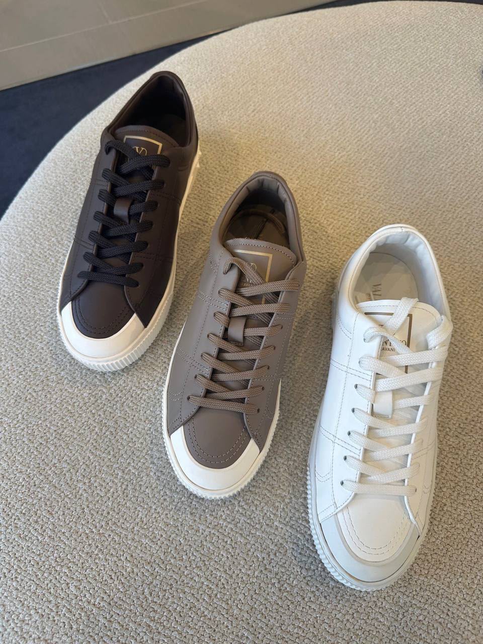 One Stud Low-Top Sneaker