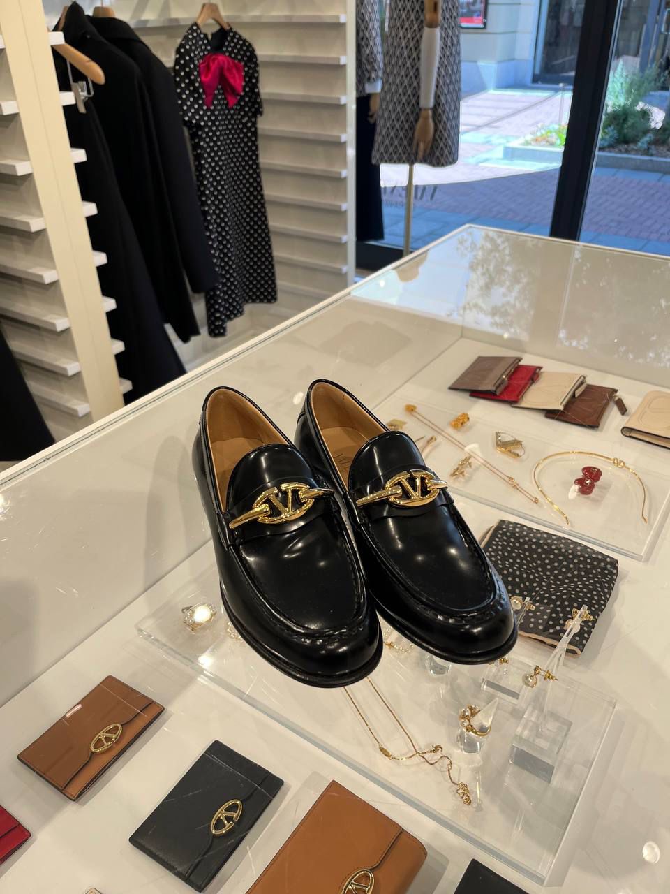 Garavani VLogo Signature Loafer
