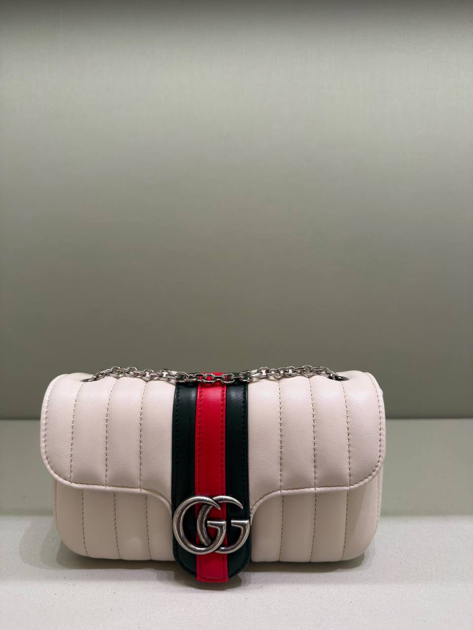 GG Marmont Small Shoulder Bag