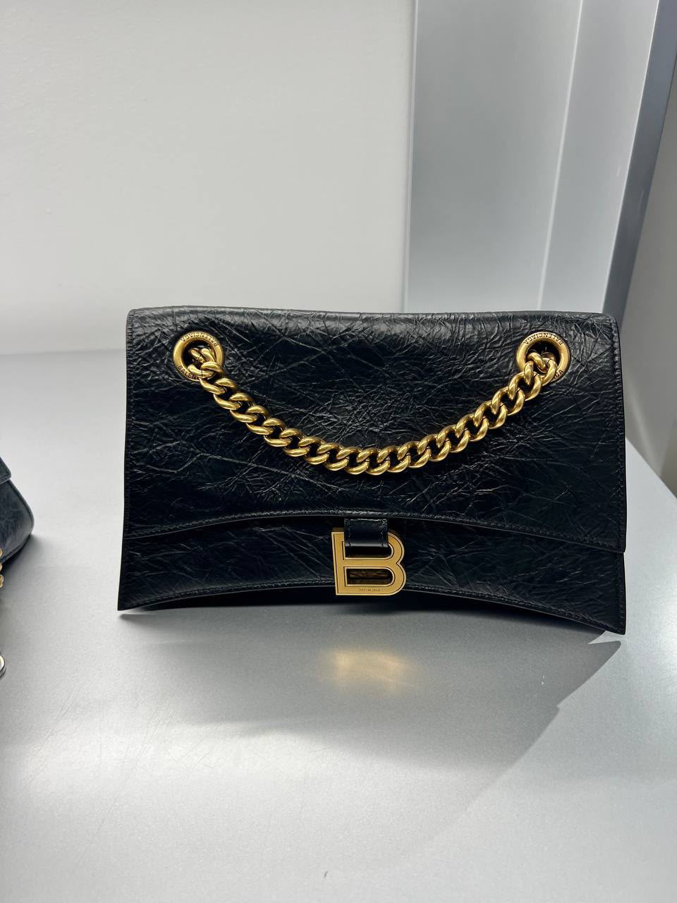 Hourglass Chain Bag