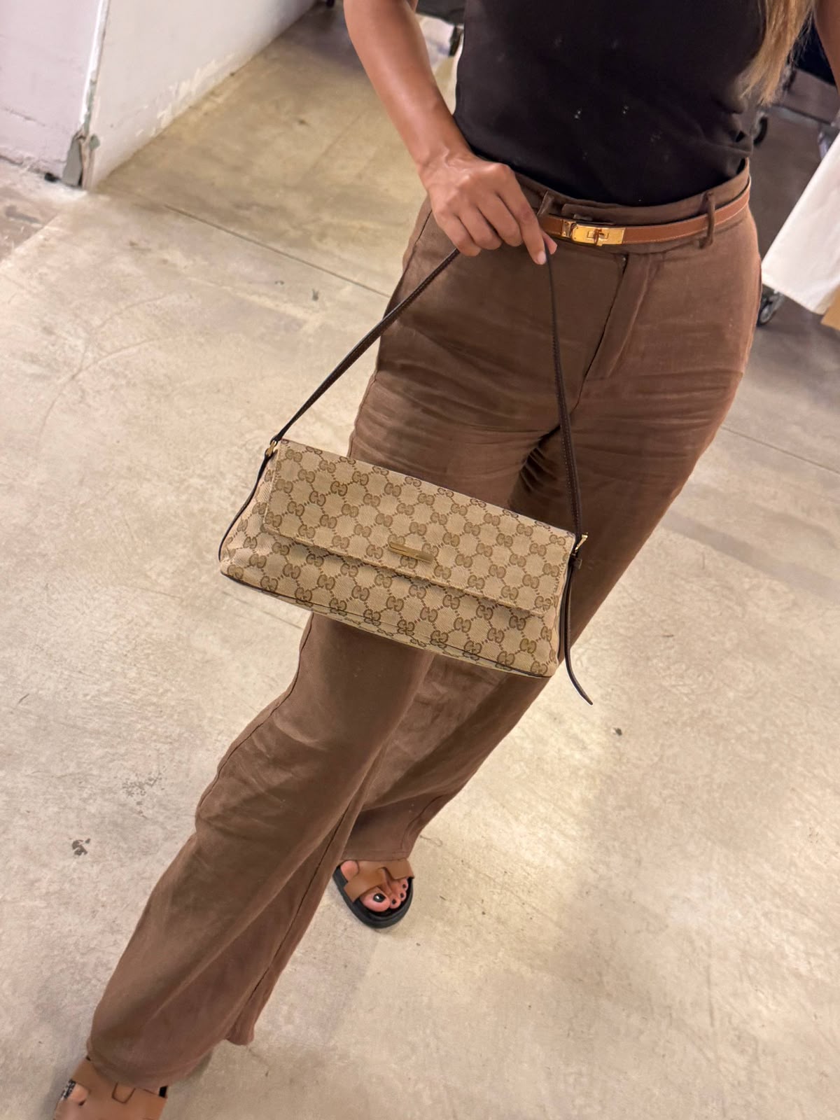 GG Canvas Shoulder Bag