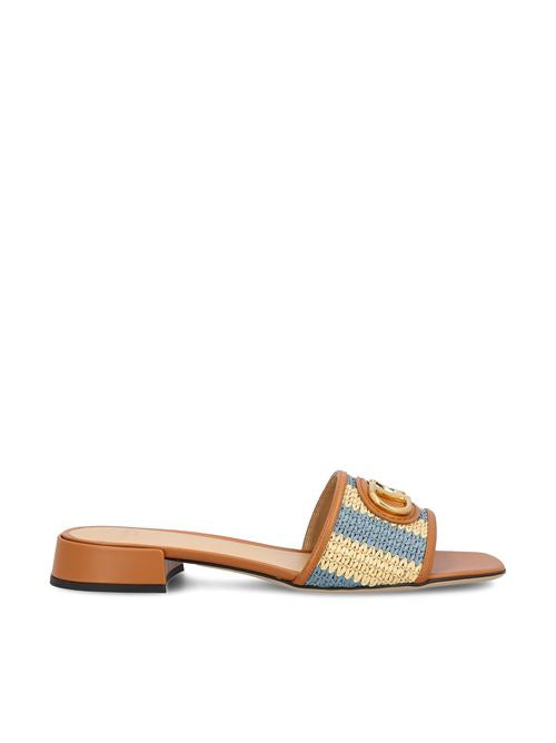 Sandali realizzati in rafia e pelle