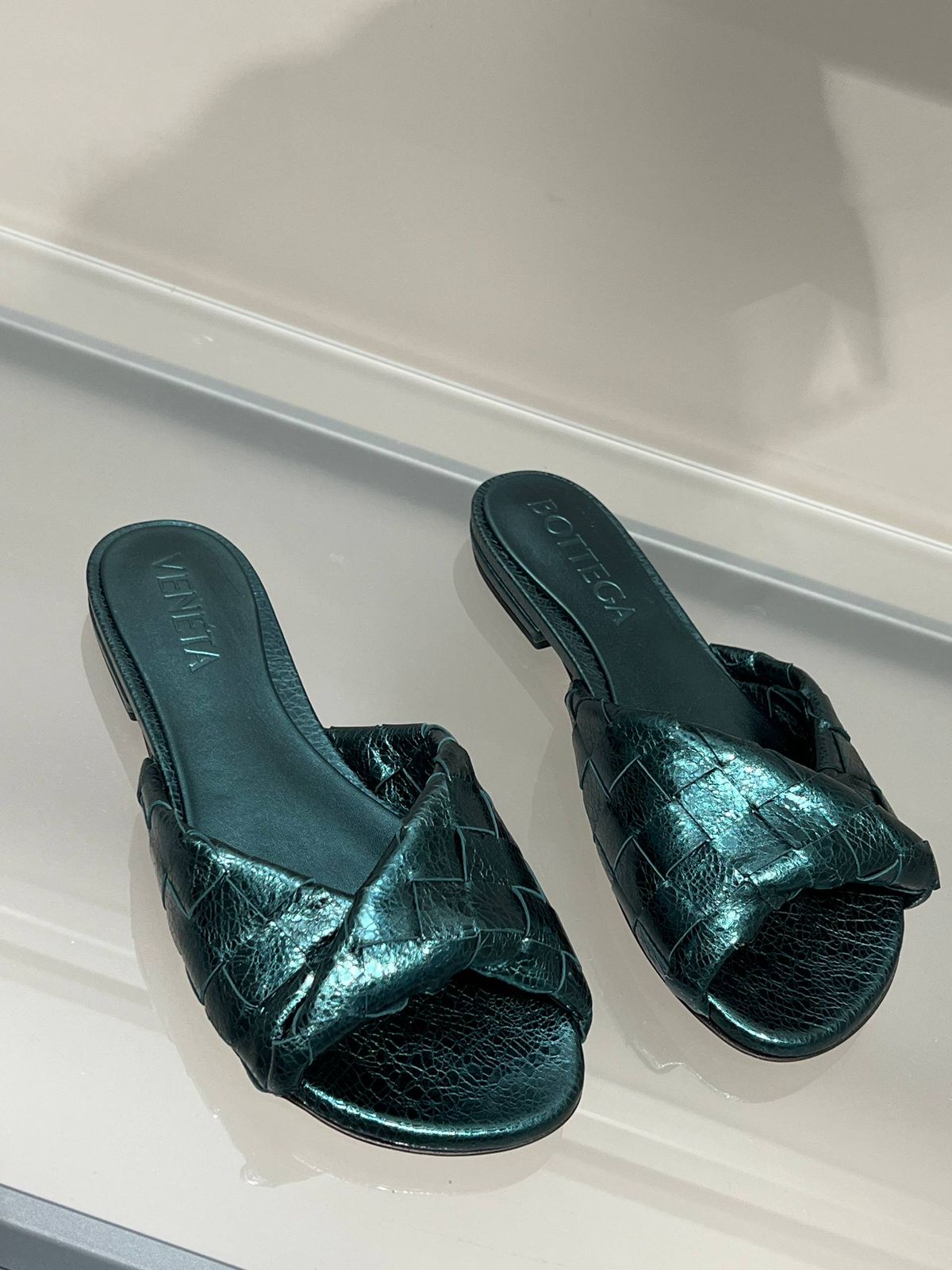 Lido Flat Sandals