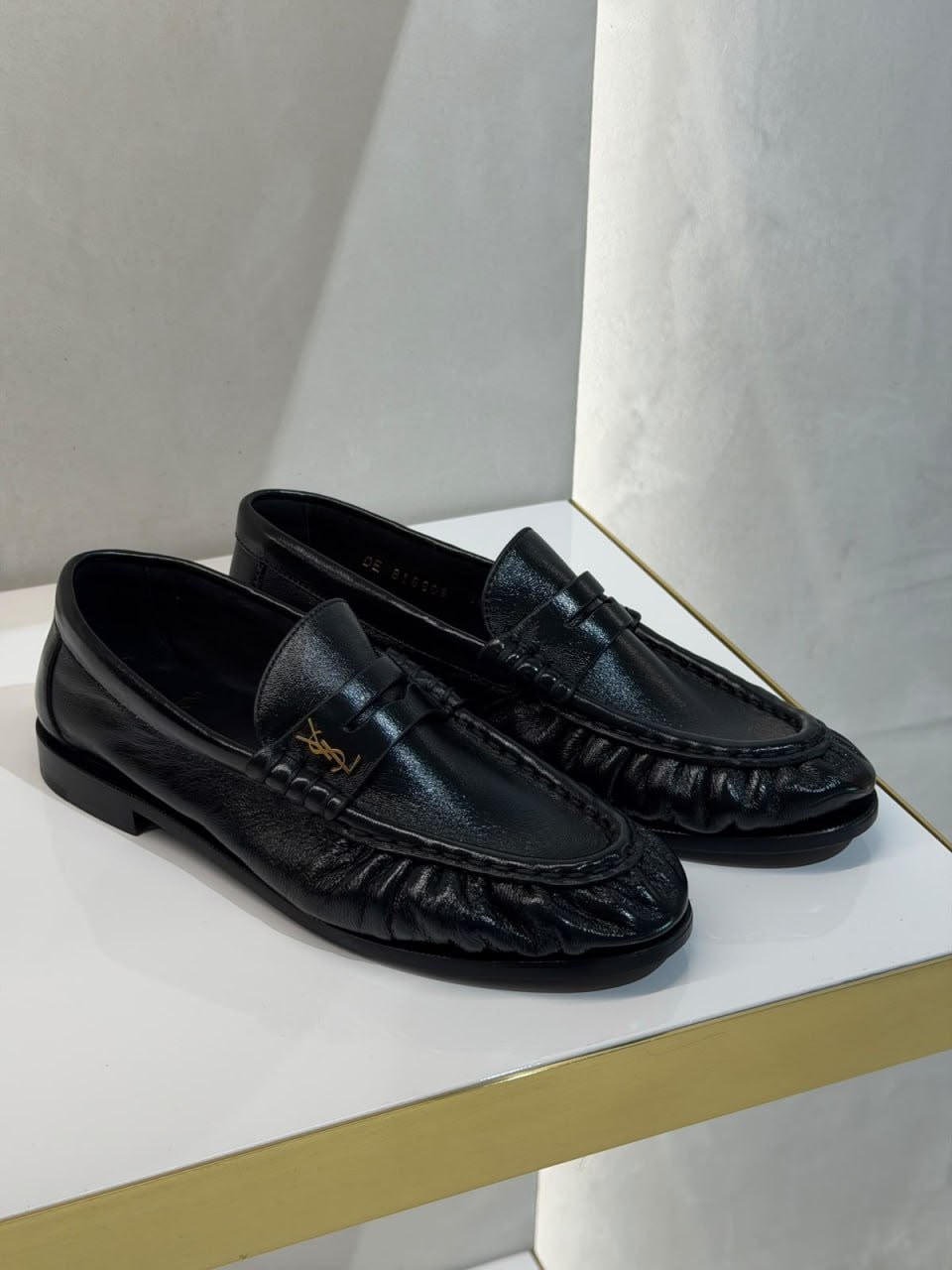Le Loafer in Crinkled Leather