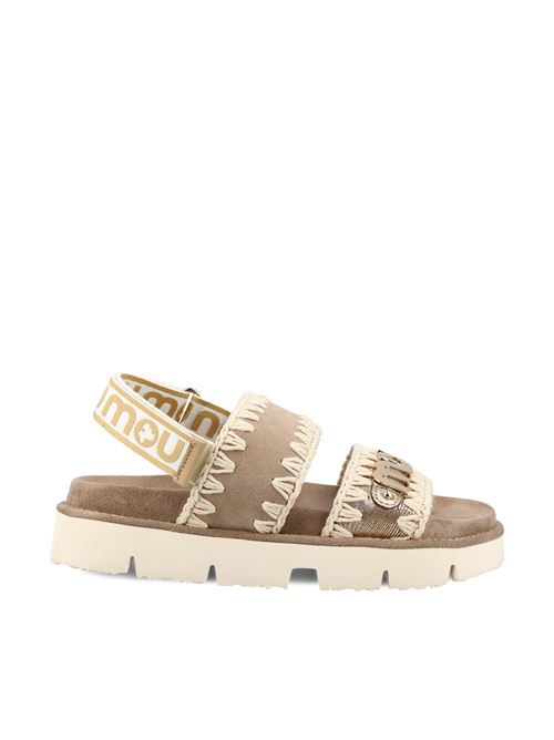 Sandali realizzati in pelle