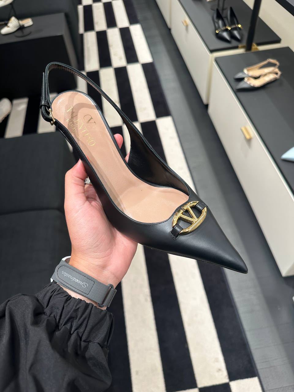 VLogo Signature Slingback Pump