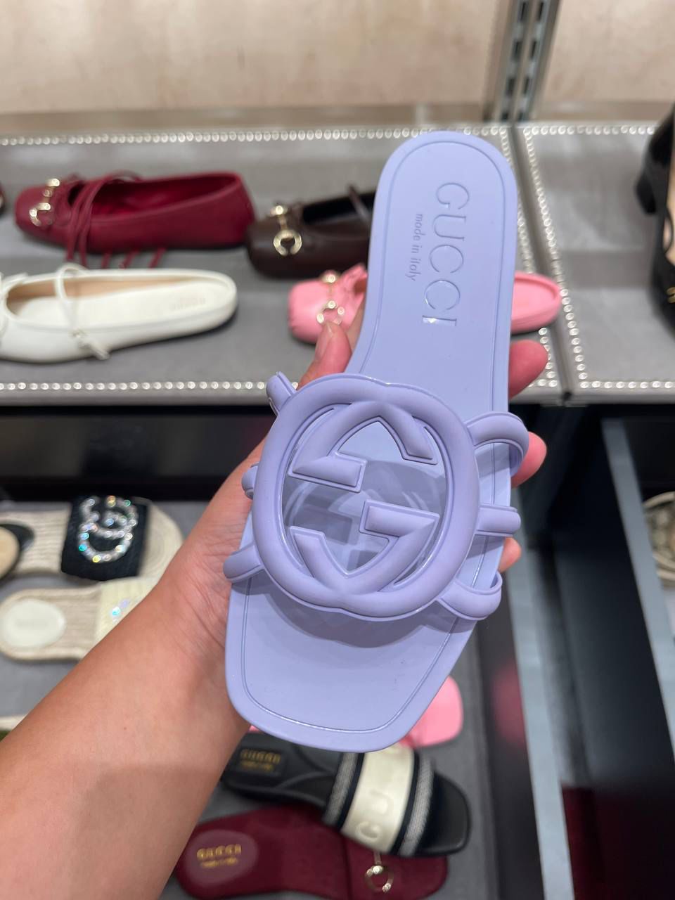 Interlocking G slide sandal
