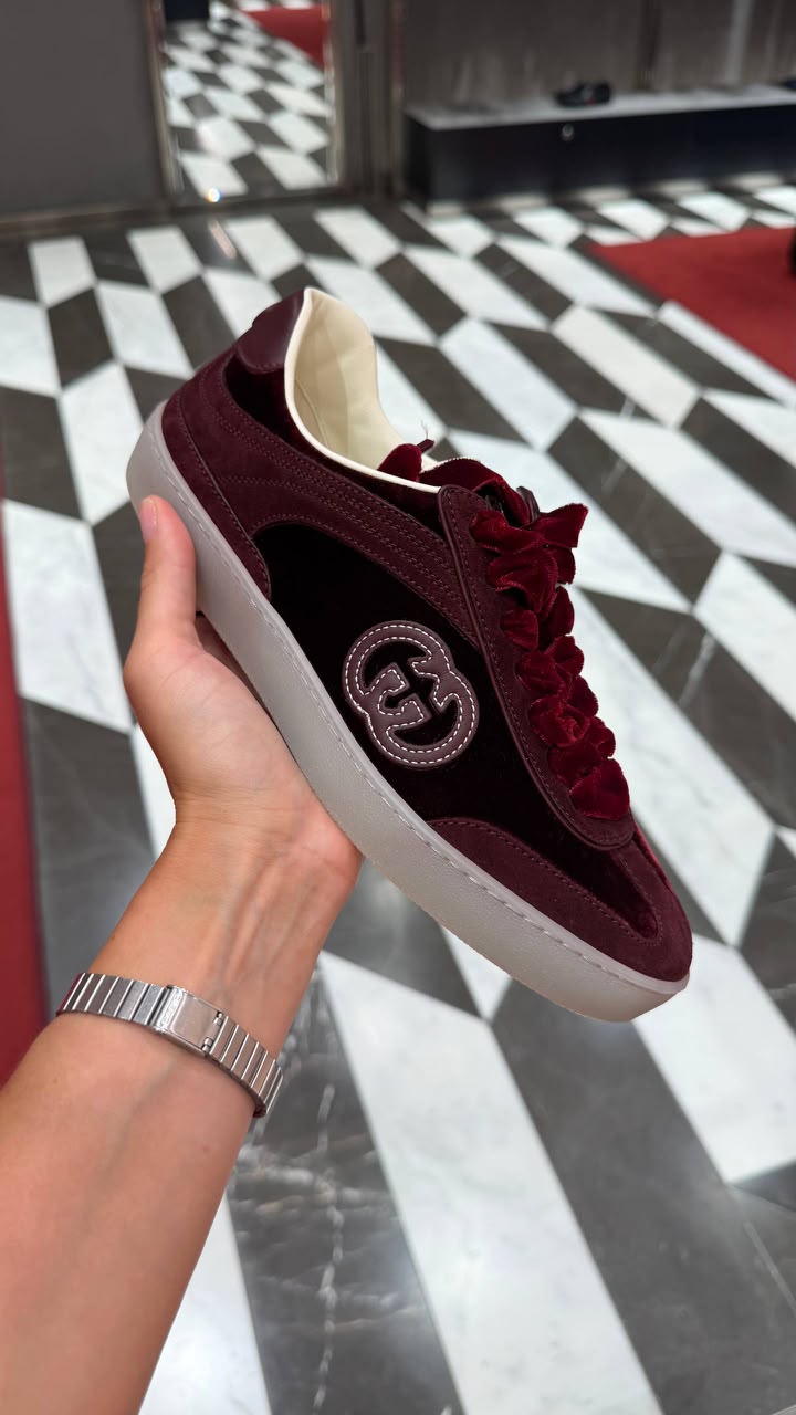 Screener Velvet Sneaker