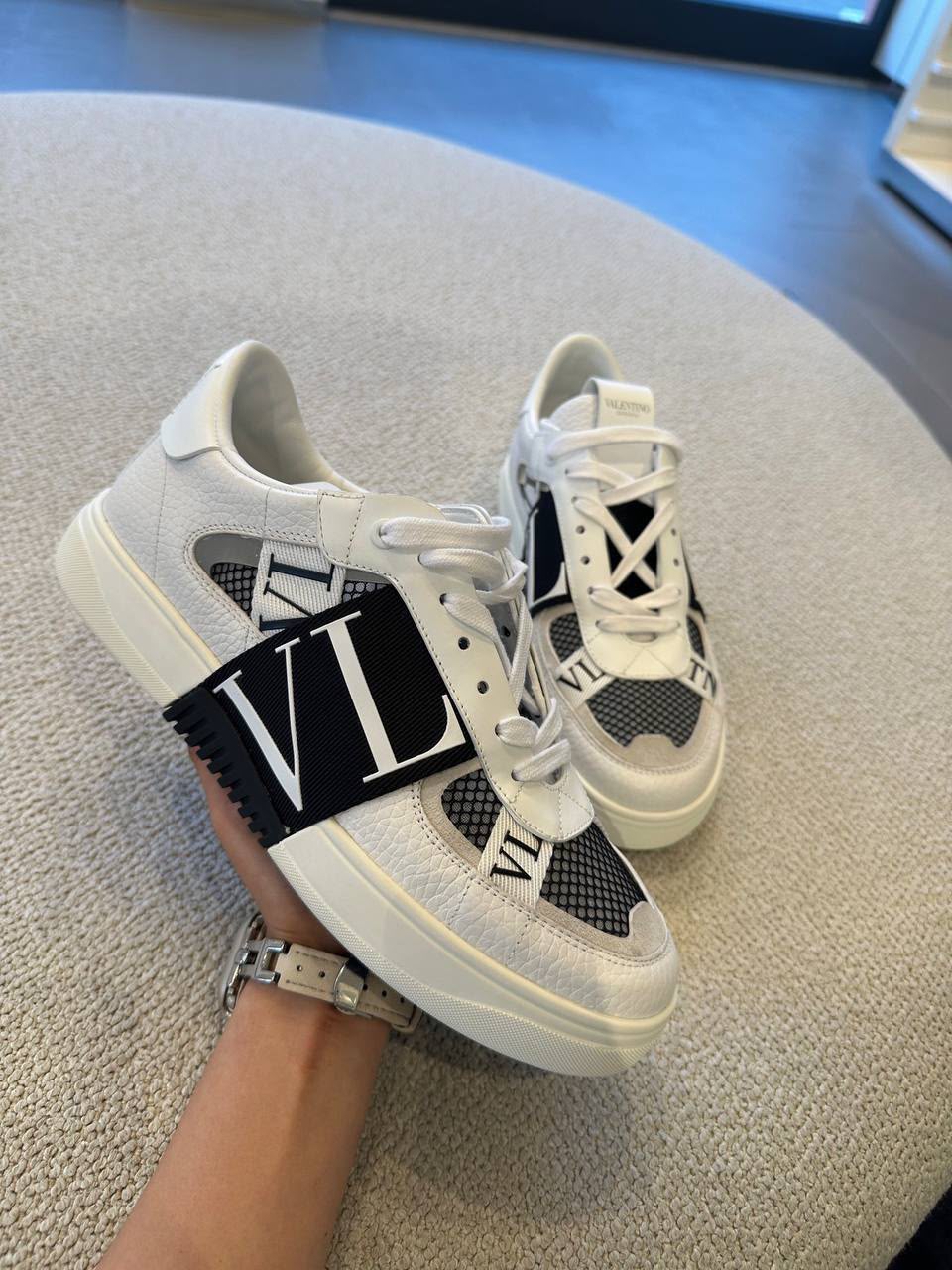 One Stud Low-Top Sneaker