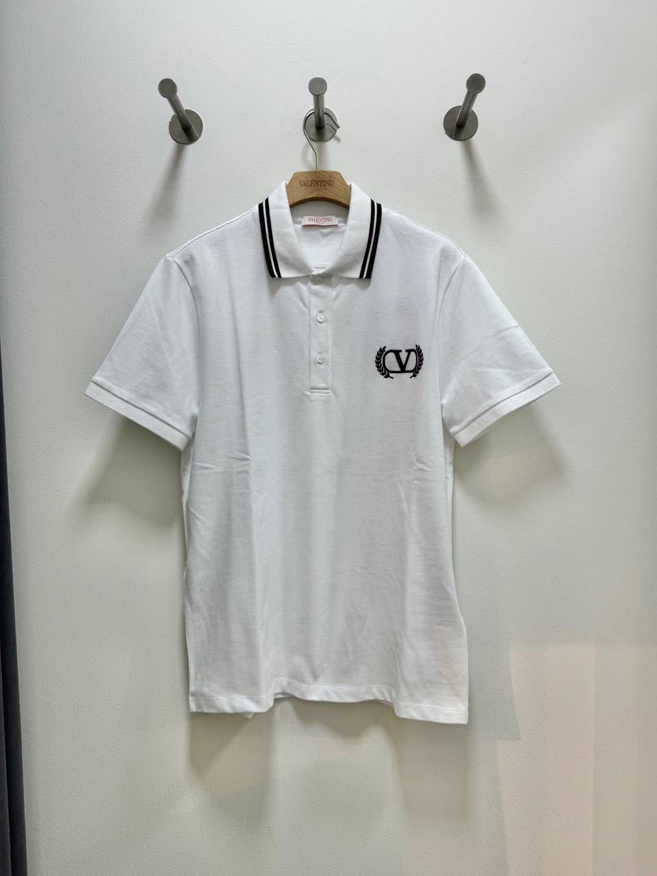 V-Logo Laurel Wreath Polo Shirt