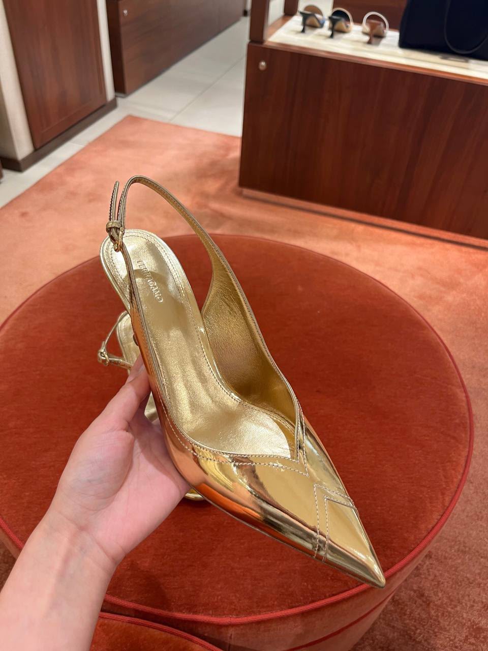 Slingback Pump