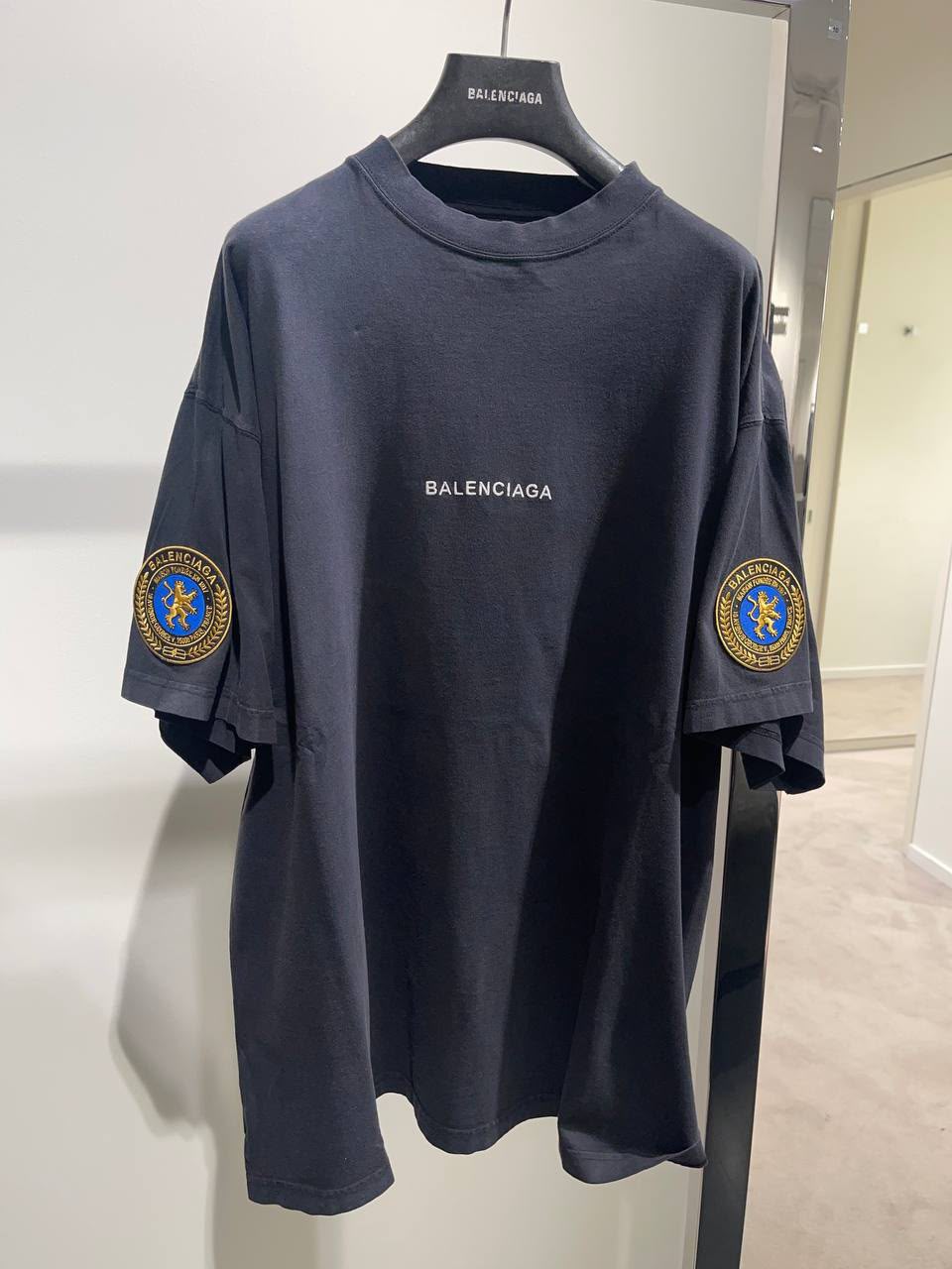 Crest Logo T-Shirt