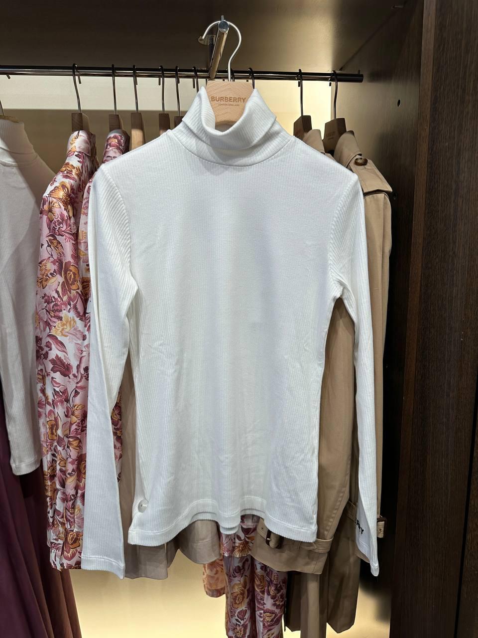 Ribbed Long-Sleeve Top
