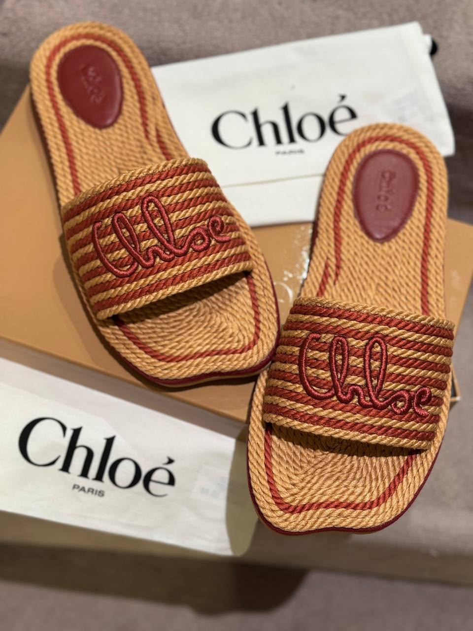 Woody Flat Mules