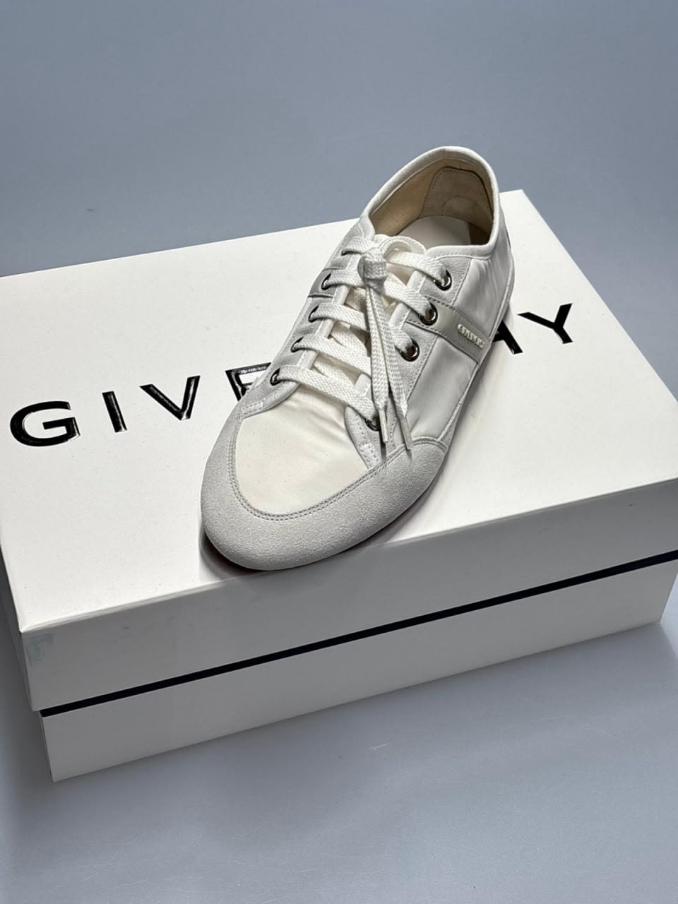 Vulcanized Low-Top Sneaker