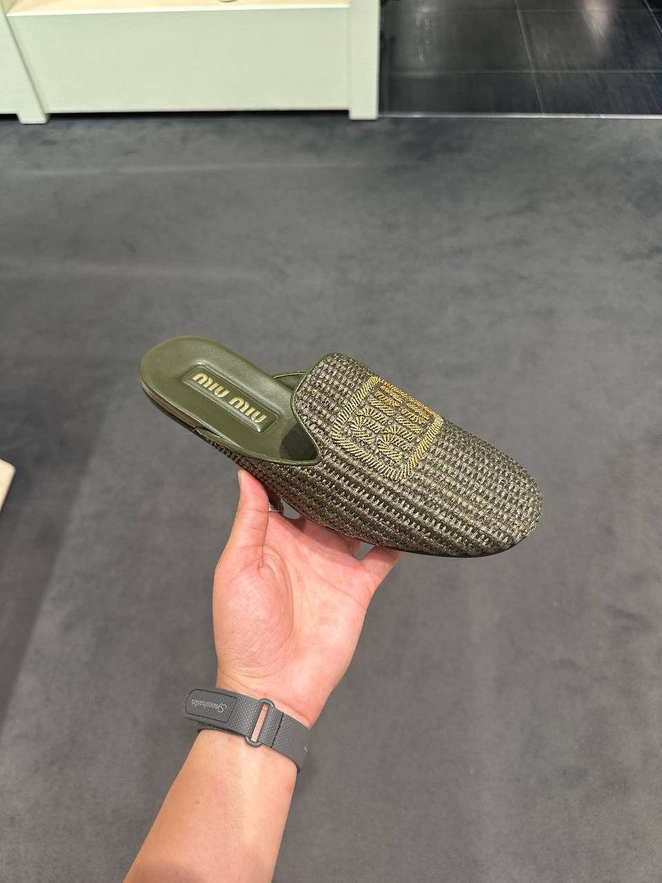 Woven fabric mules