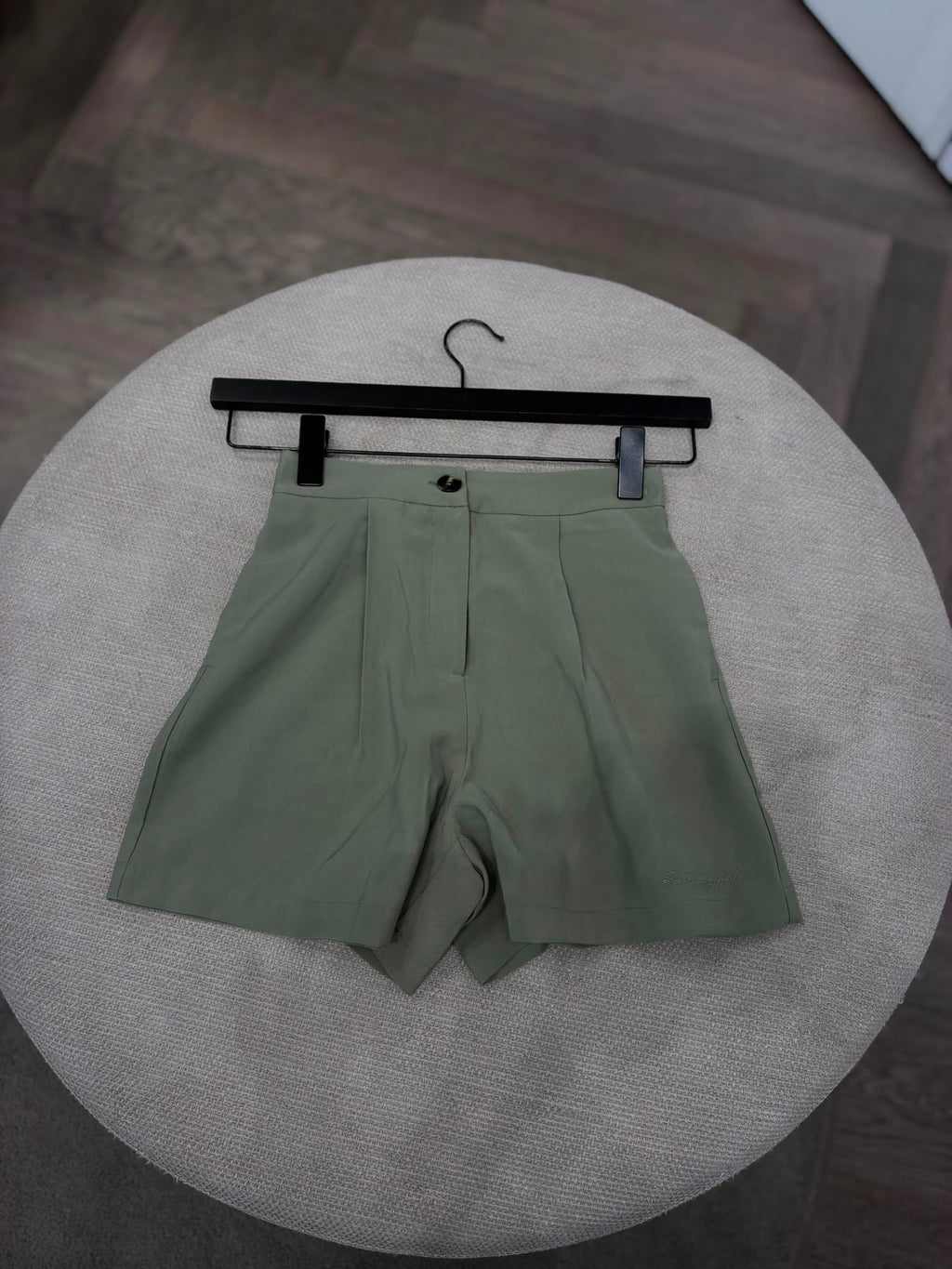 Ikonik Sweatshorts