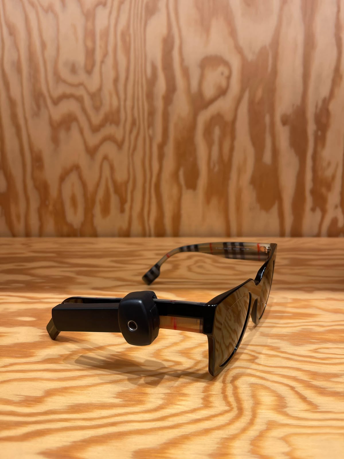 Check Detail Rectangular Frame Sunglasses