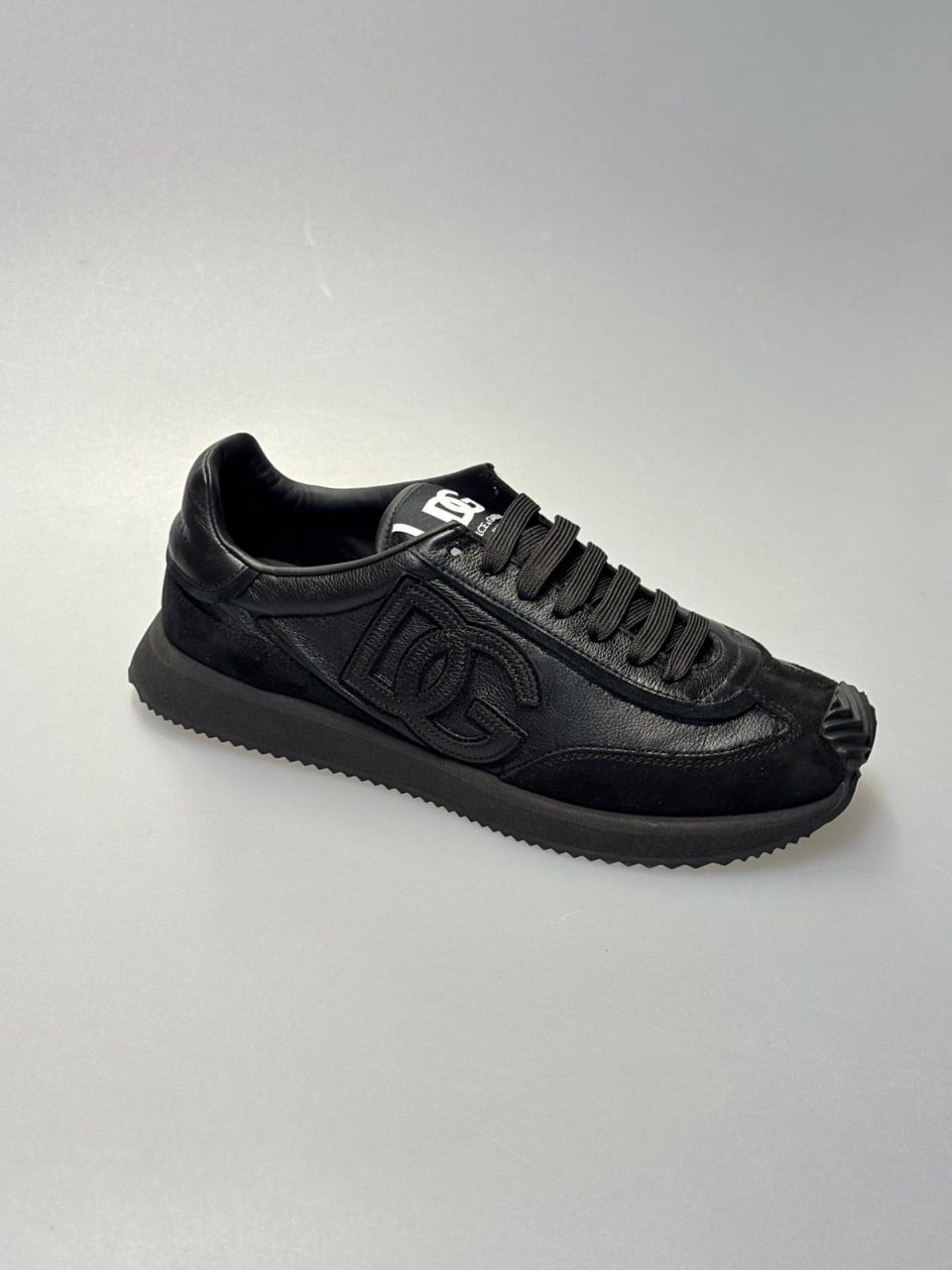 DG Logo Low-Top Sneakers