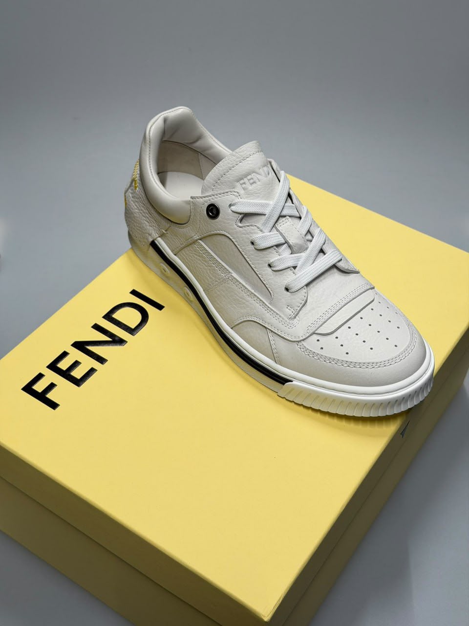 Match Low-Top Sneakers
