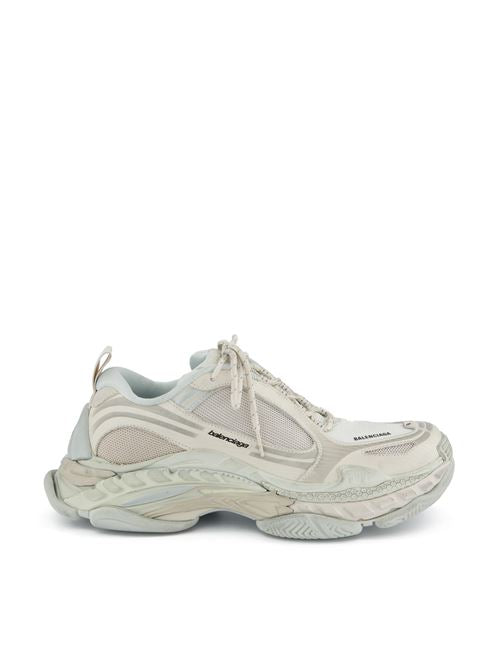 Sneakers realizzate in poliuretano