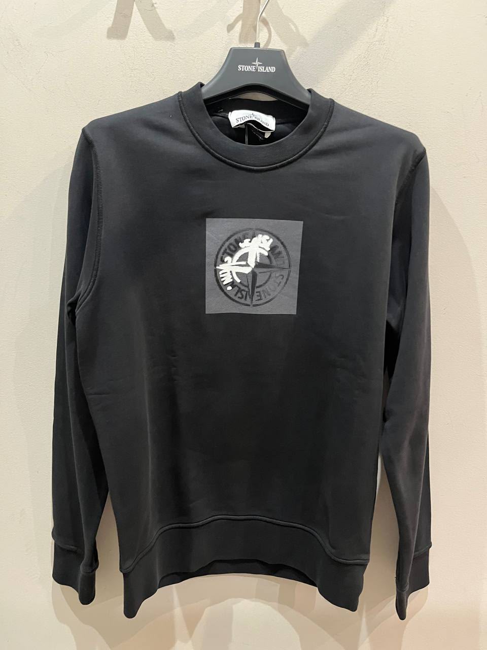 Graphic Print Sweatshirt