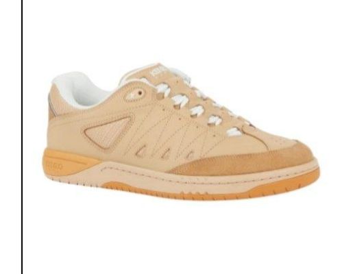 Pace Sneakers
