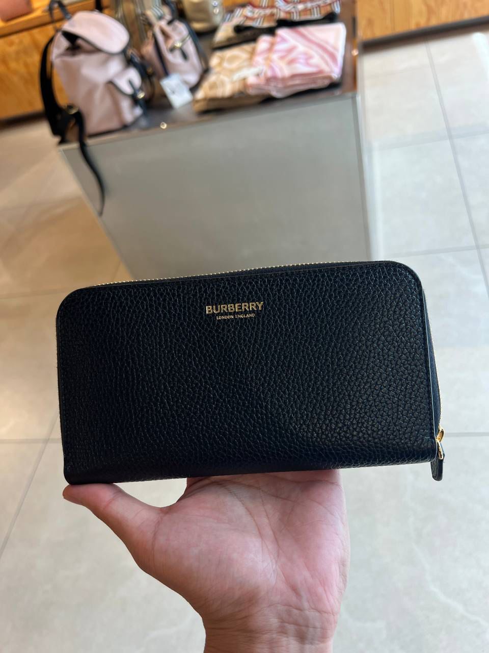 Grainy Leather Zip Around Wallet
