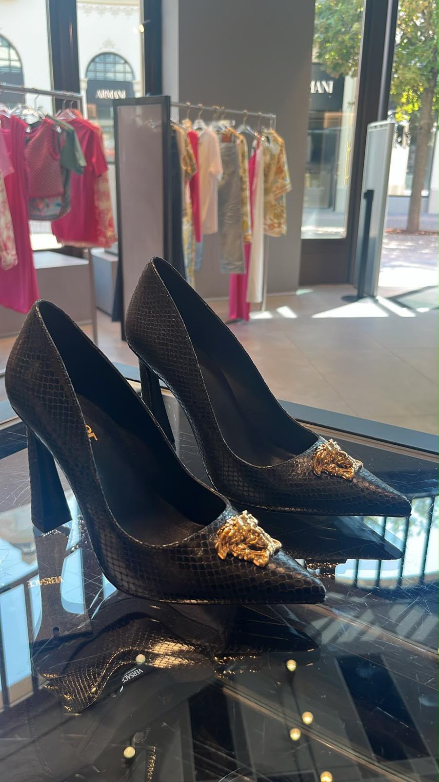 La Medusa Chain Slide Sandals