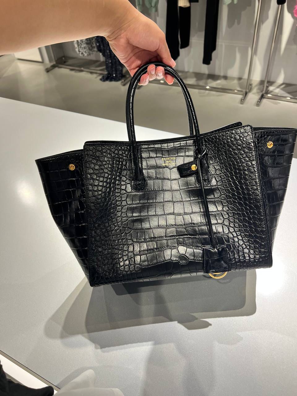 Neo Cagole Tote Bag