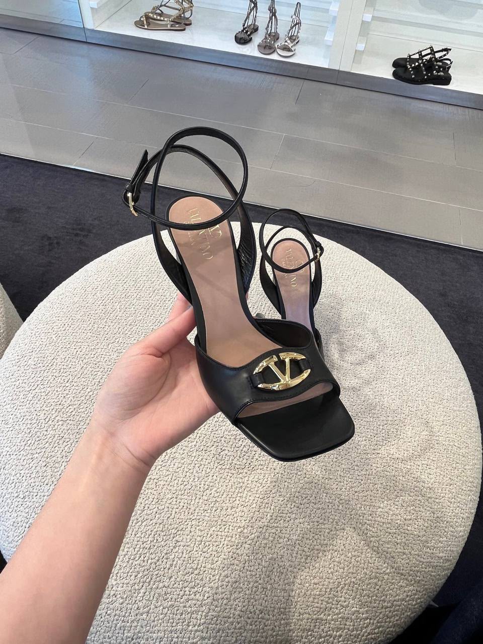 Garavani VLogo Signature Sandal