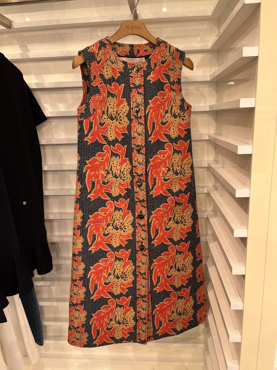 Floral Print Sleeveless Button-Down Dress