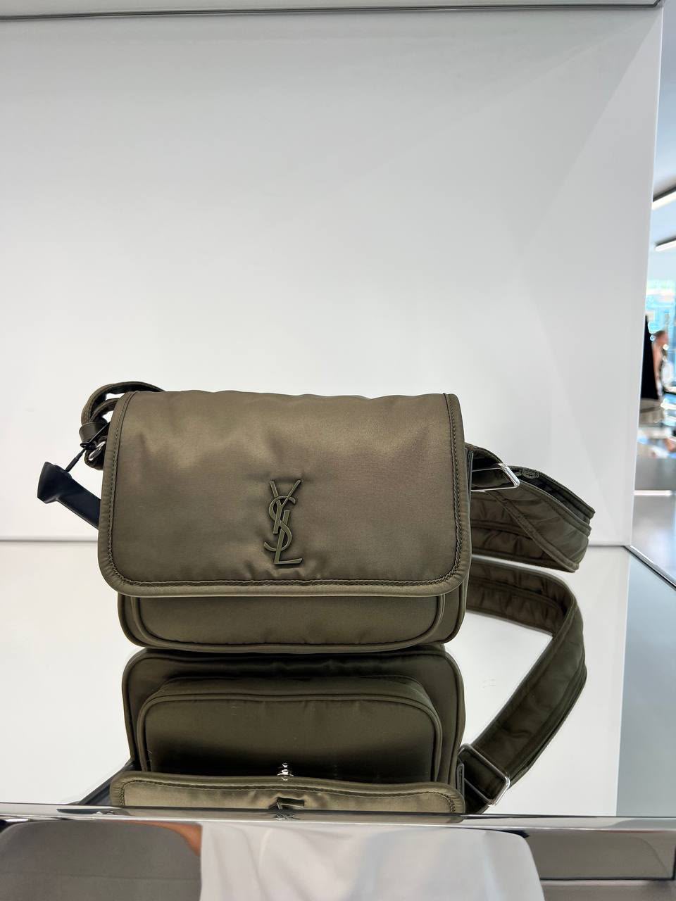 Nuxx Messenger Bag in Nylon