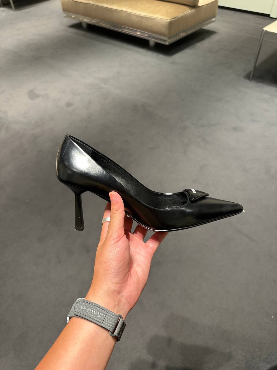 Brushed Leather Pumps
