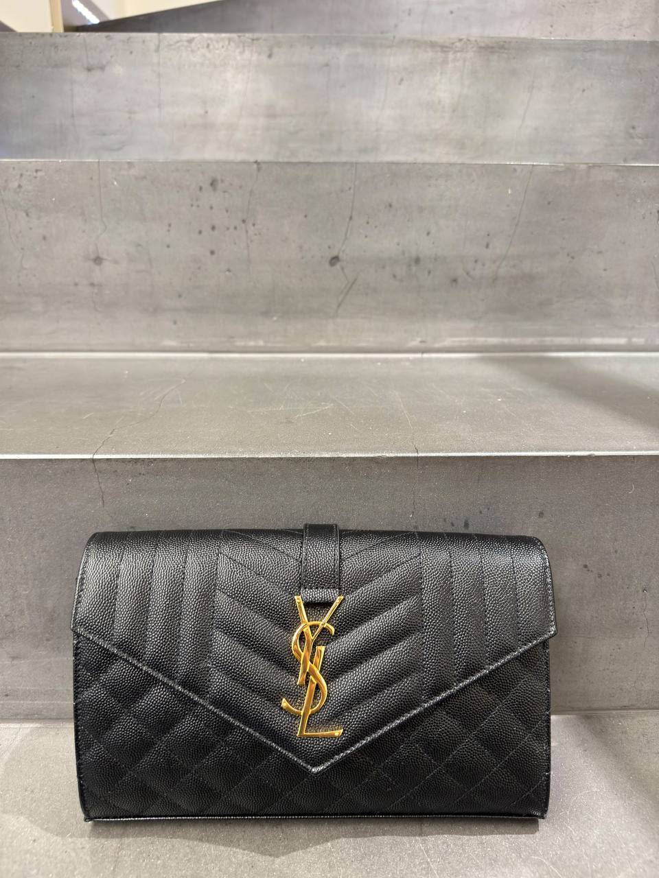 Envelope Clutch in Grain de Poudre Embossed Leather