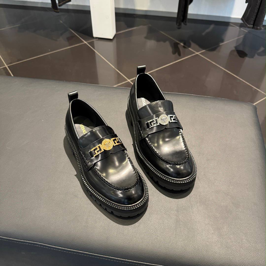 Greca Medusa Loafers