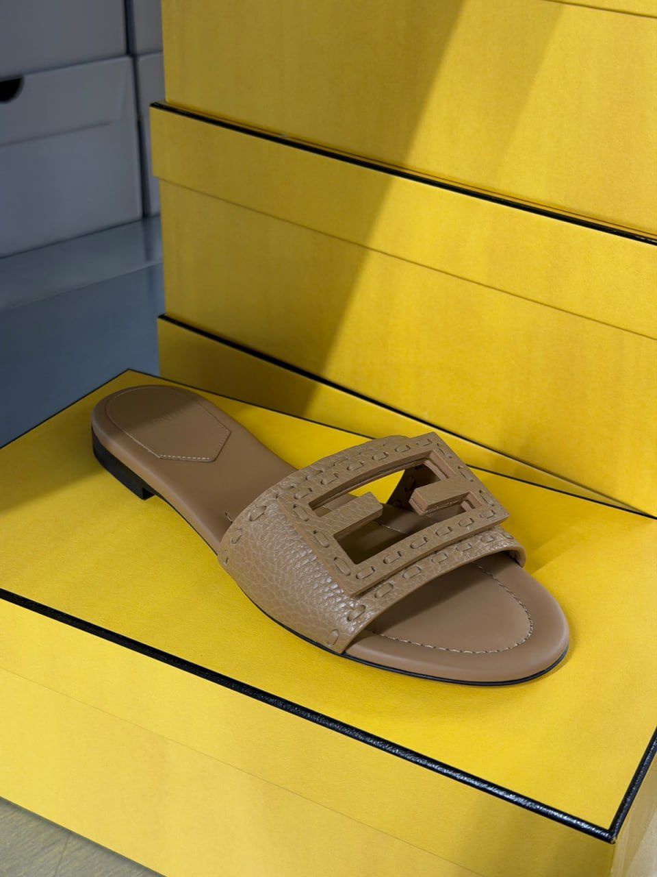 O'Lock Slide Sandals