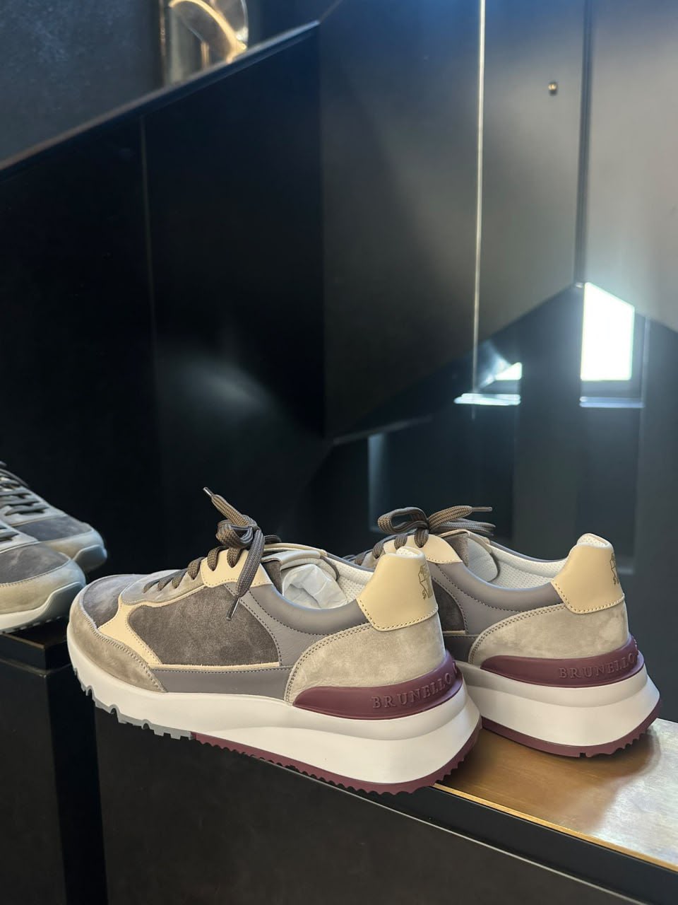 Runner Sneakers