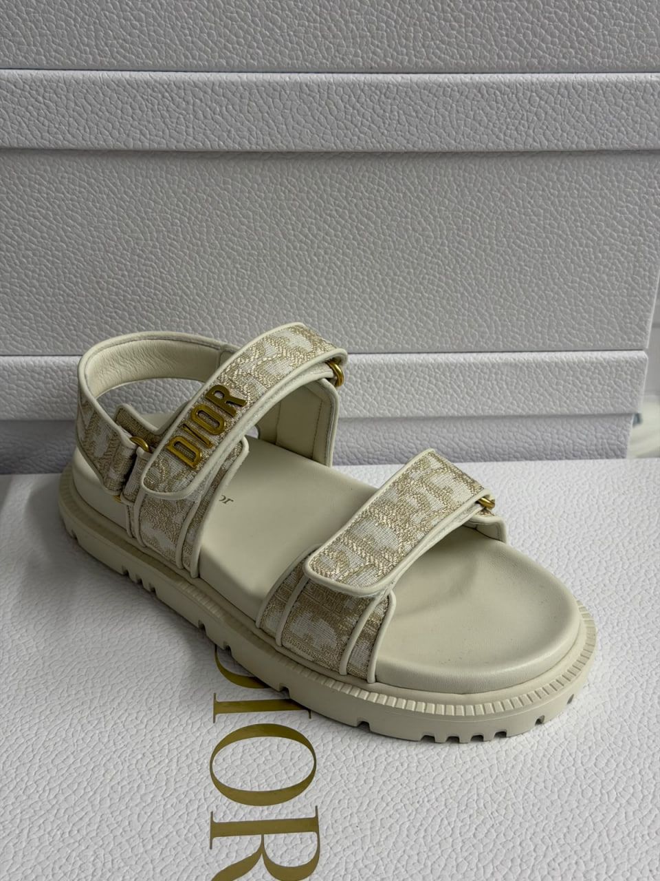 Act Sandal