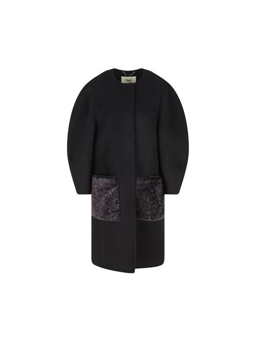 Cappotto realizzato in lana vergine
