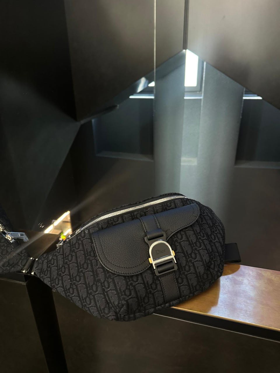 Gallop Sling Bag