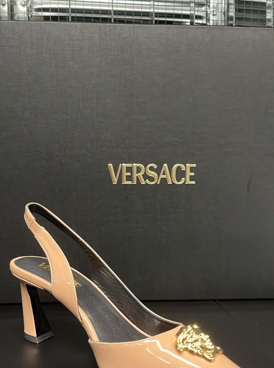 La Medusa Slingback Pumps