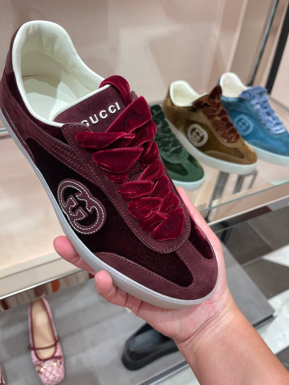 Basket Velvet Sneaker
