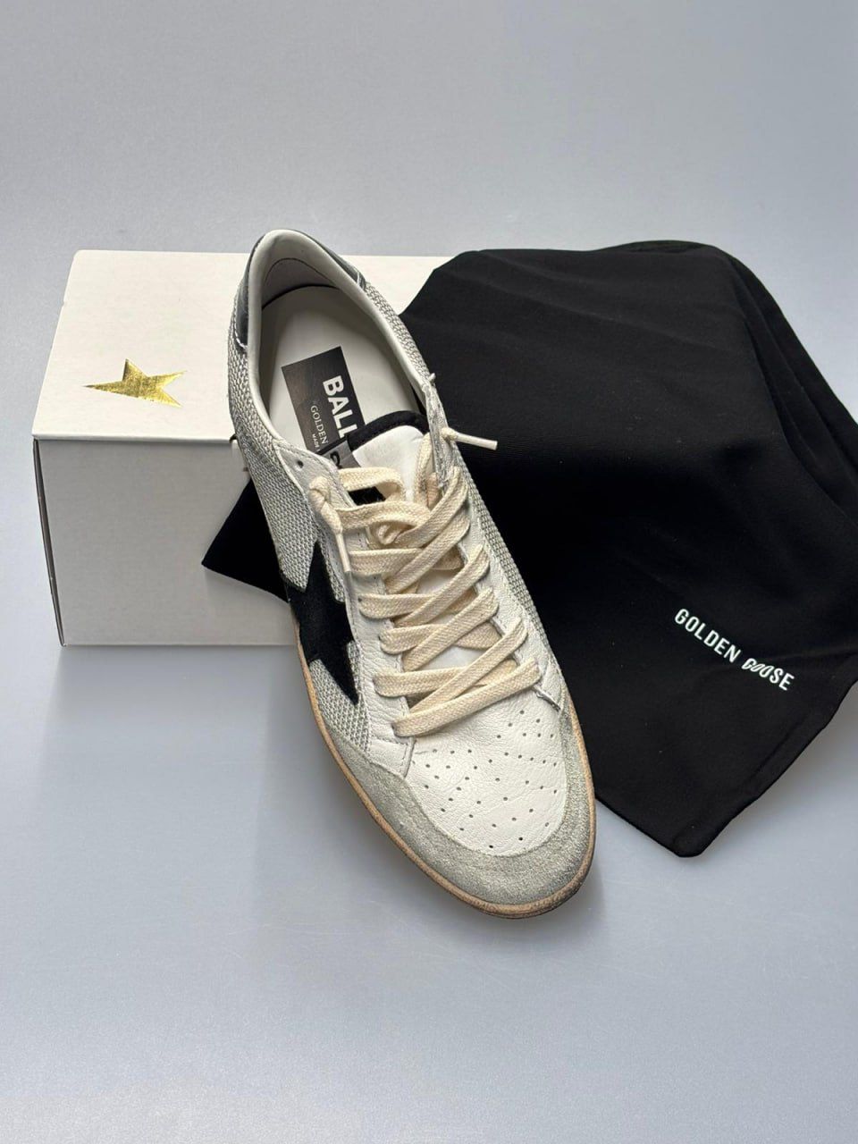 Court Sneakers